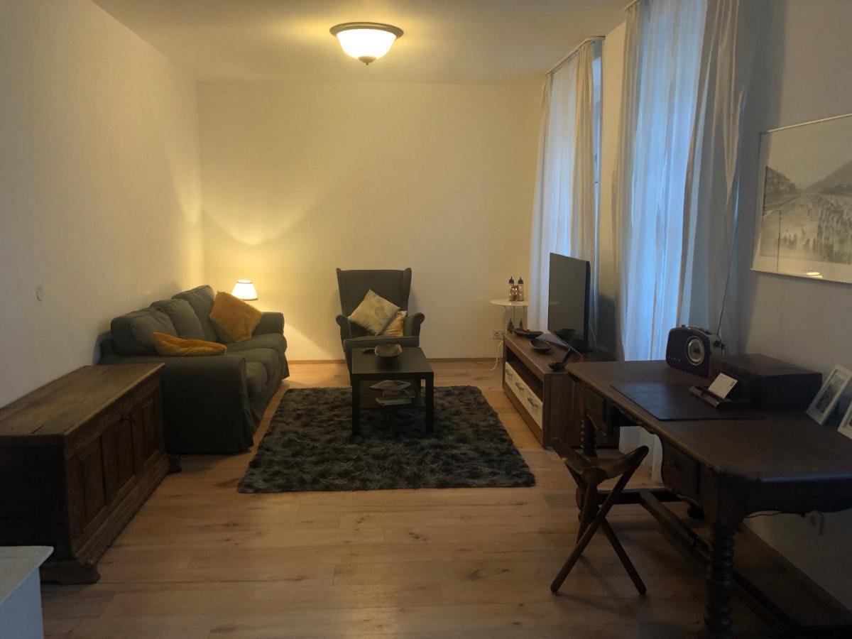 Philosophen Und Neckarblick Apartment Heidelberg Luaran gambar